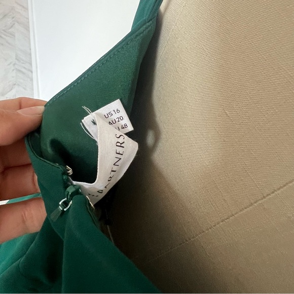 Fame and partners green maxi dress us16 - Picture 3 of 5